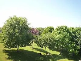 Domaine Des Yearlings Hotel *